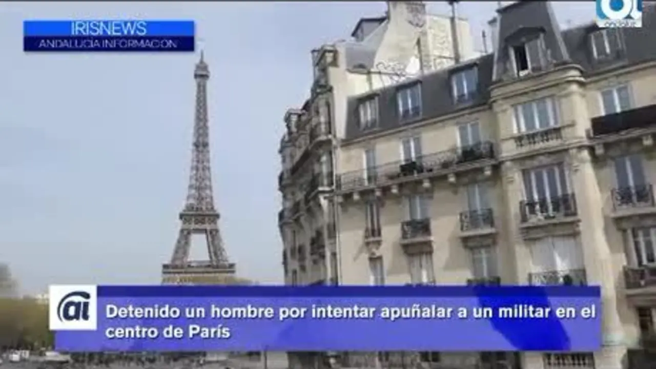 Un hombre armado con un cuchillo intenta agredir a un militar en Par&iacute;s