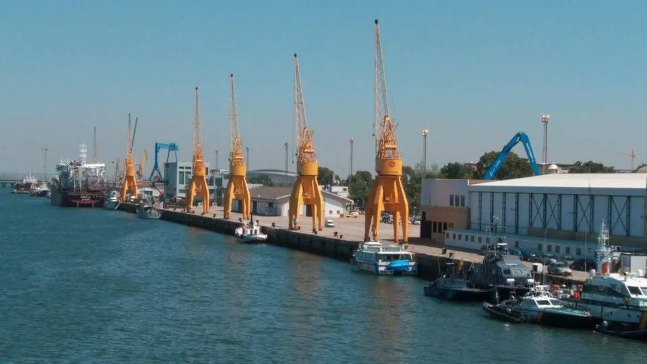 Muelles del puerto de Huelva - vh