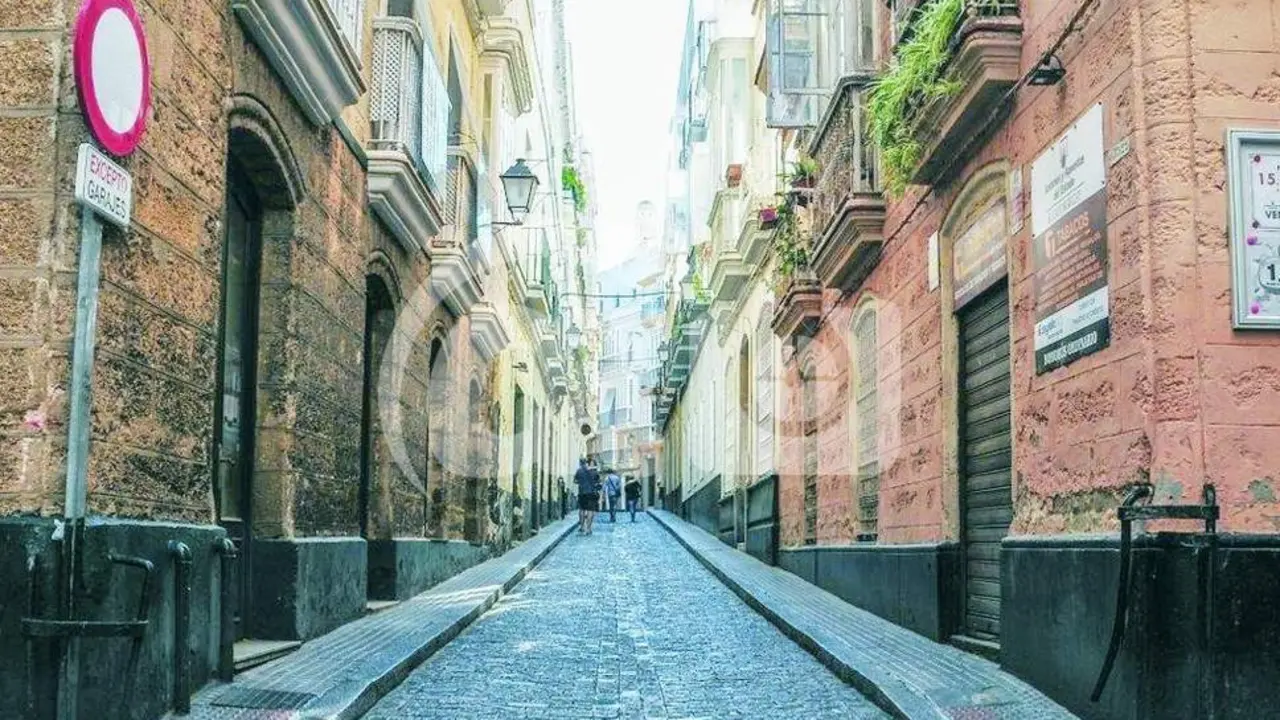 Calle Cervantes con barreras.  - Eulogio Garc&iacute;a.
