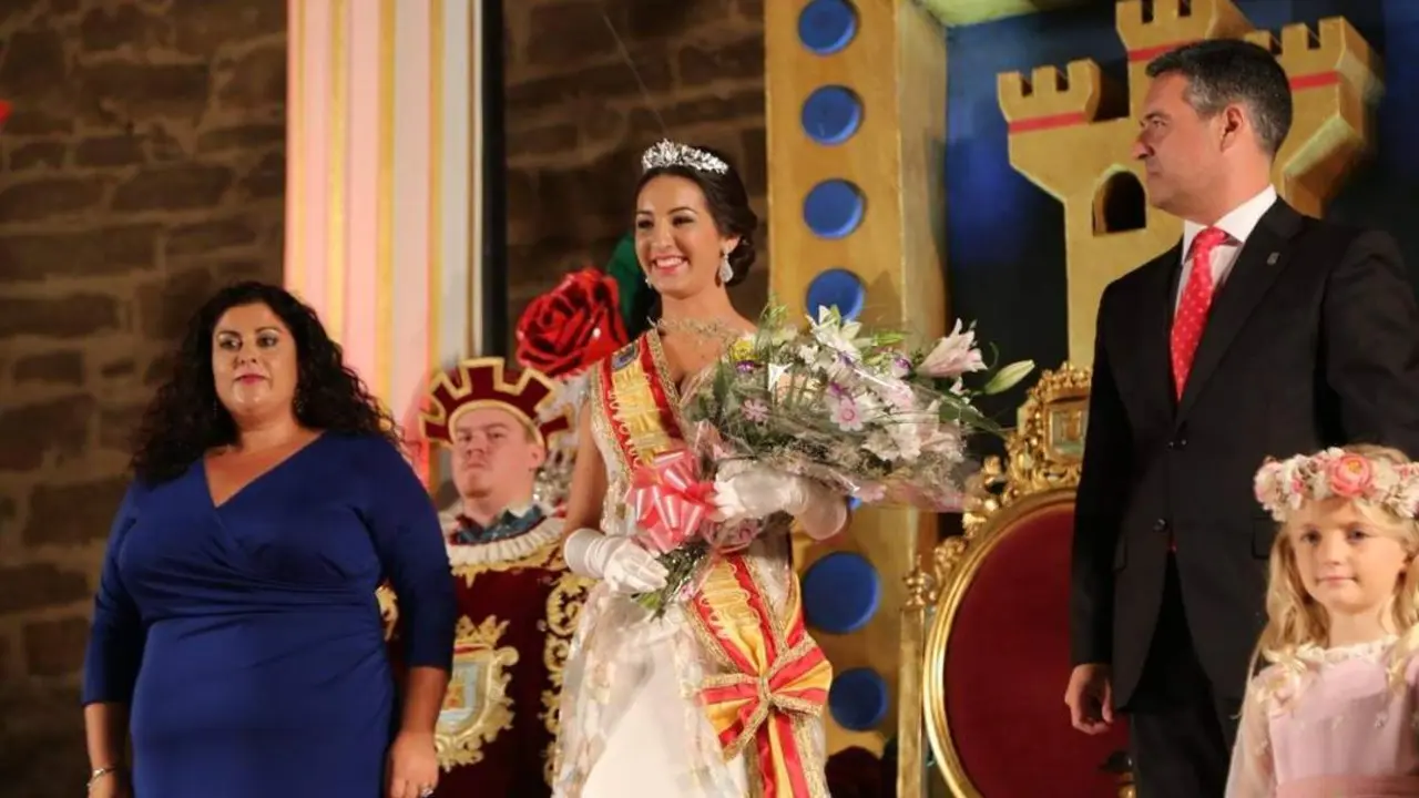 Coronaci&oacute;n y Exaltaci&oacute;n. - Viva Rota