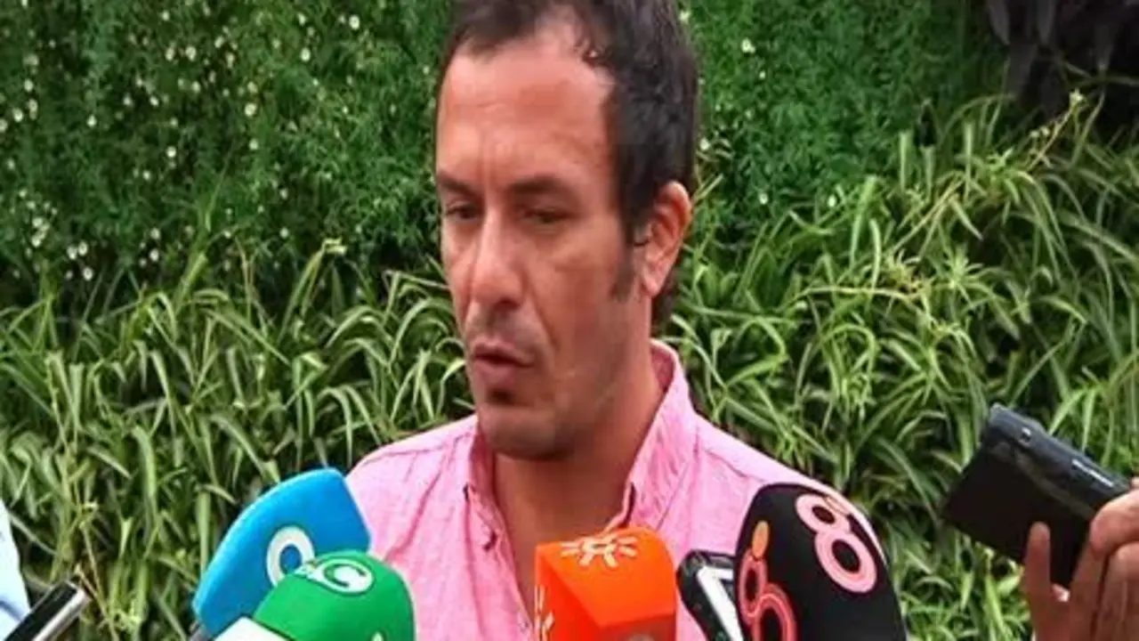 El alcalde acusa a la oposici&oacute;n de protagonizar "complots antinatura"