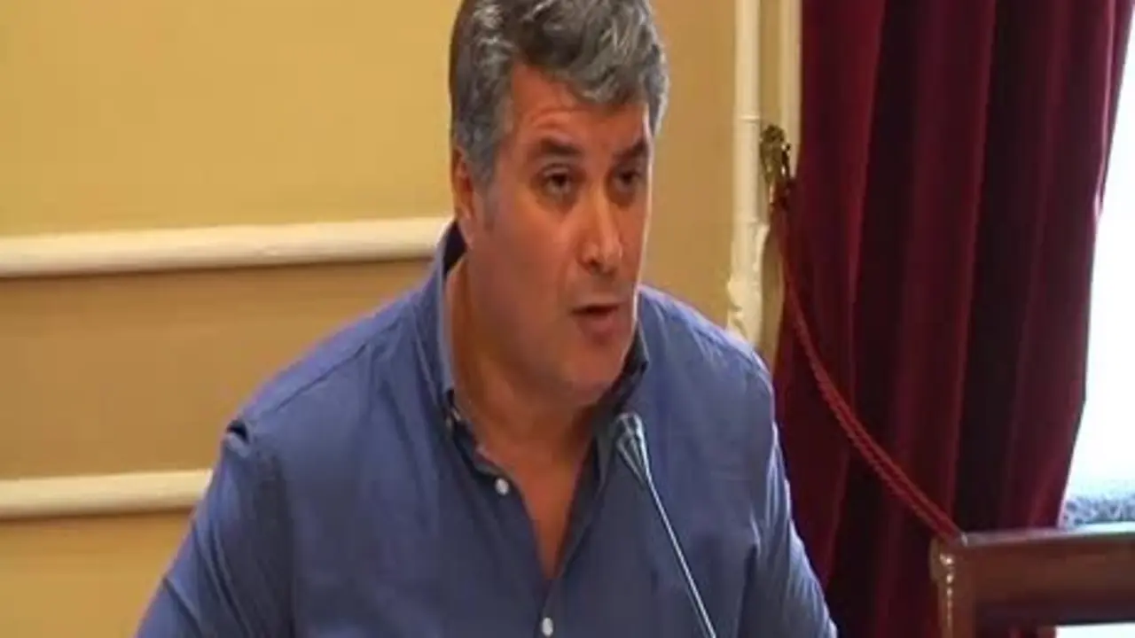 Roman&iacute; compara al alcalde con la ambig&uuml;edad de Groucho Marx