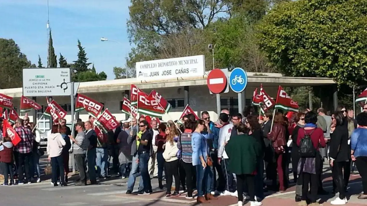 Huelga del aeropuerto de la Base. - Viva Rota