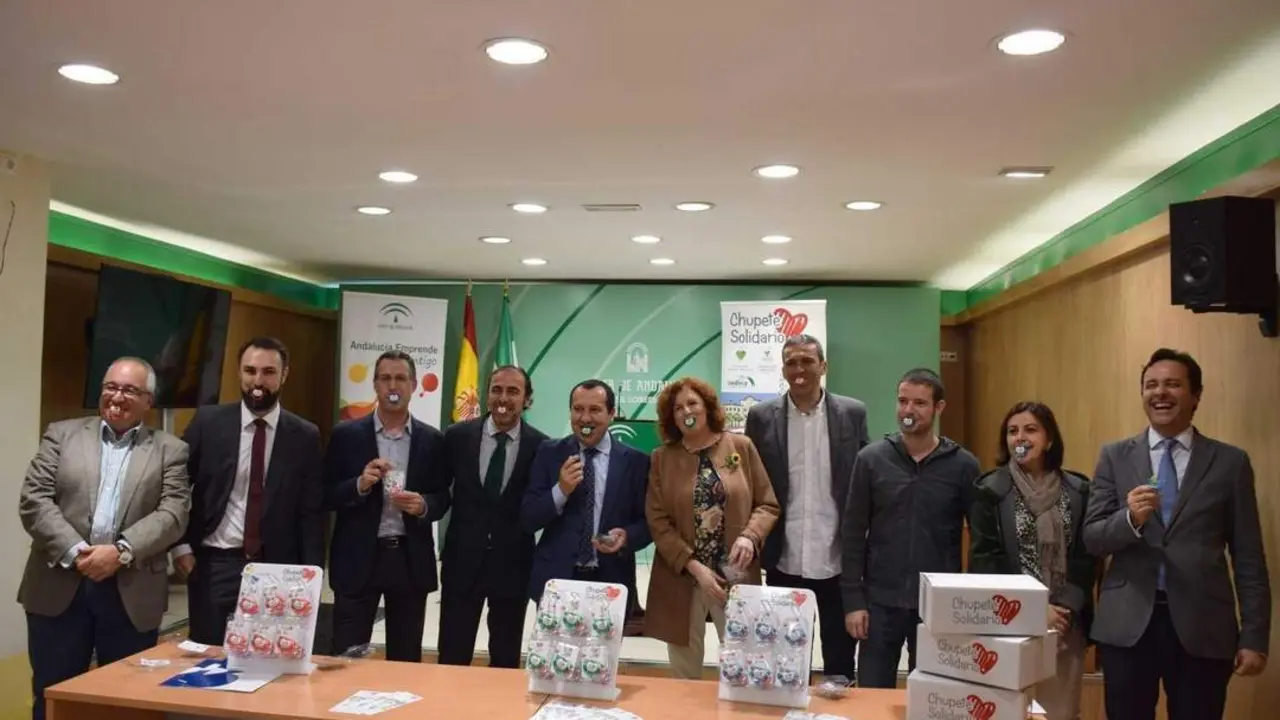 con el chupetes solidario - vm
