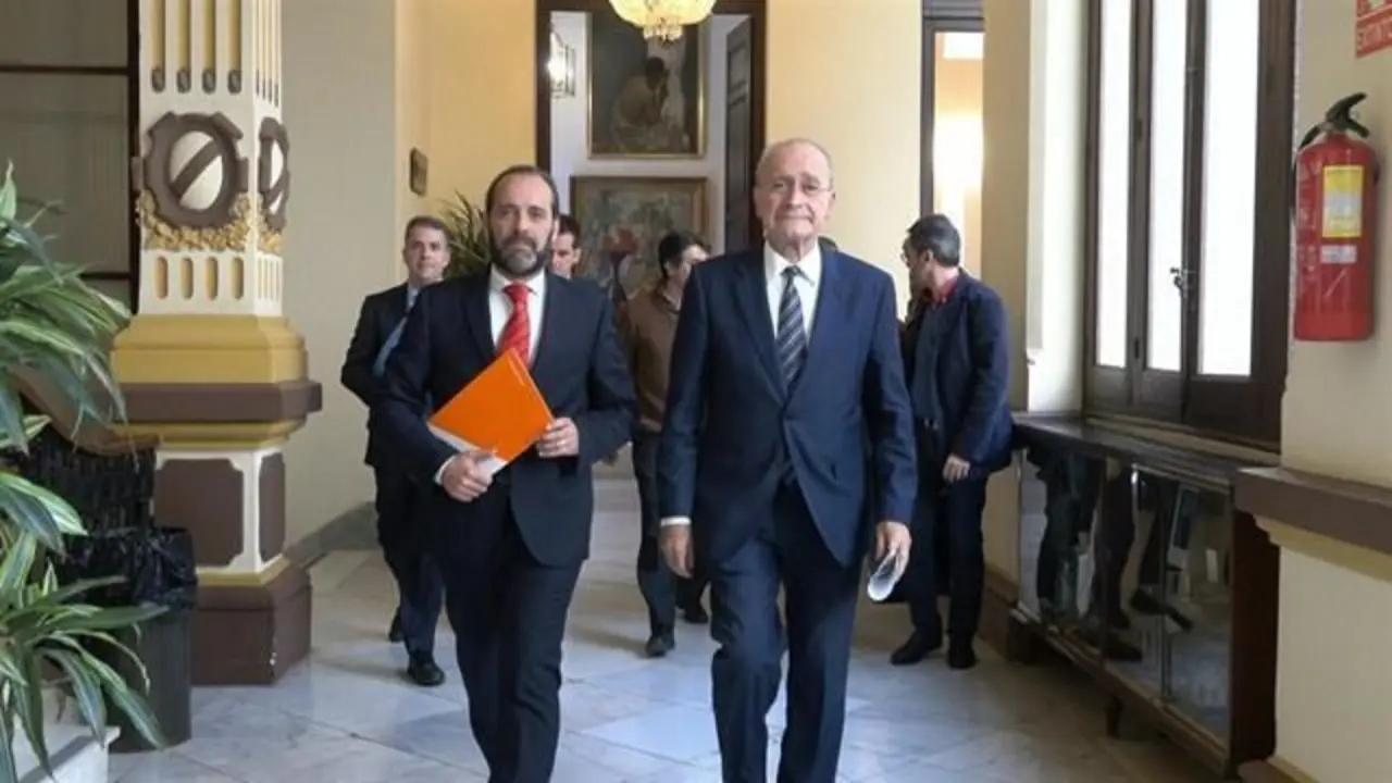 Cass&aacute; y De la Torre - VM