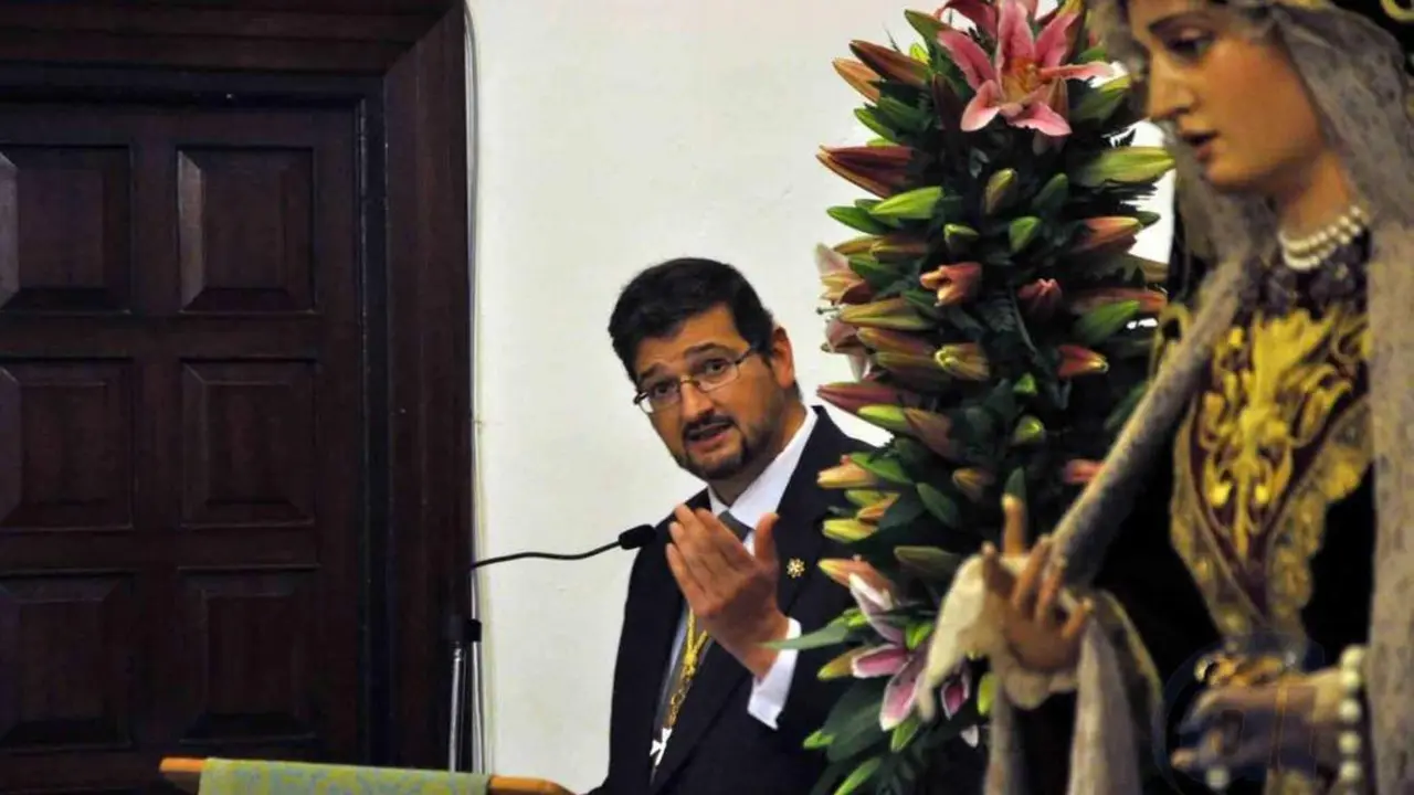 Jes&uacute;s Rodr&iacute;guez Arias ante la Esperanza. - M. Fraile