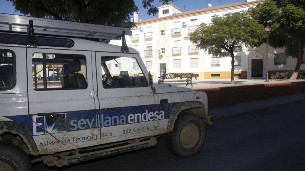 Un veh&iacute;culo de Endesa.- - VCO