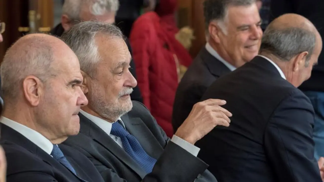 Chaves y Gri&ntilde;&aacute;n, en el tribunal - EFE