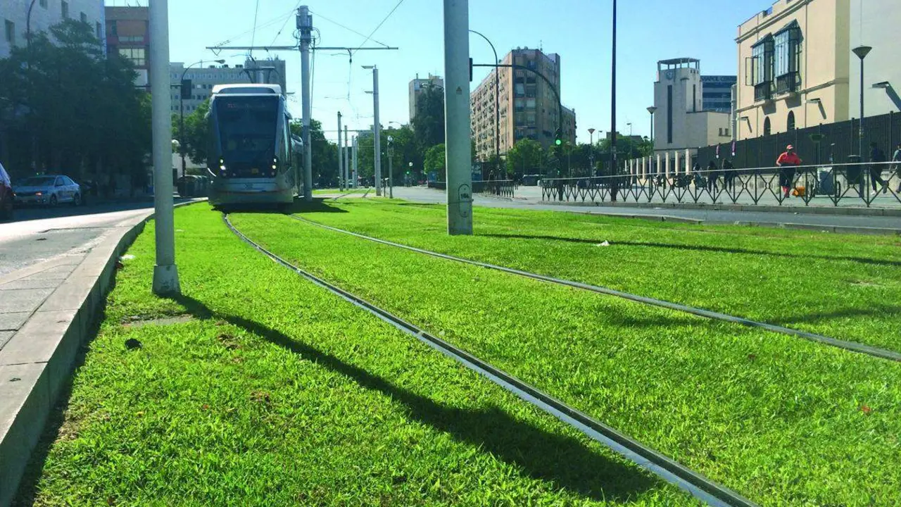 El tranv&iacute;a por Pirotecnia - Viva