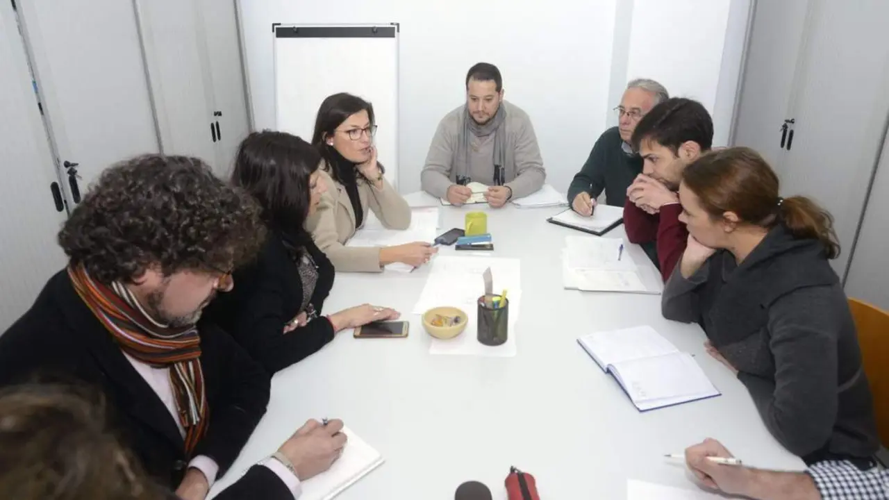 Reuni&oacute;n para la remodelaci&oacute;n del Mercado de Abastos - Andaluc&iacute;a Informaci&oacute;n