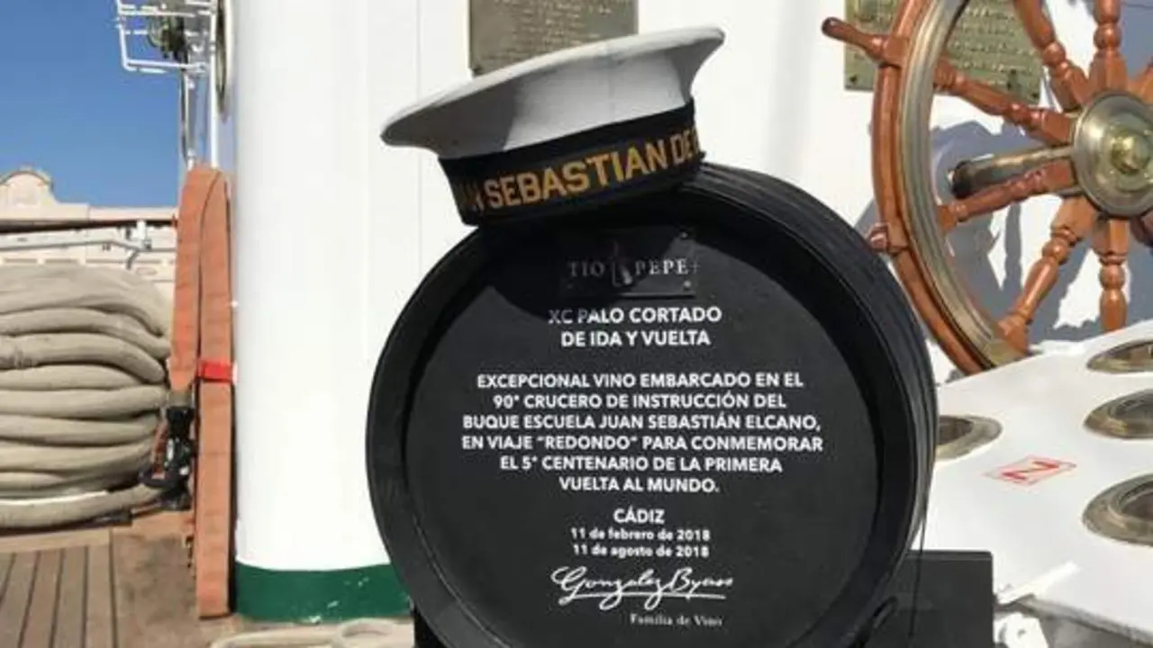 Una de las botas a bordo del Elcano - Efe