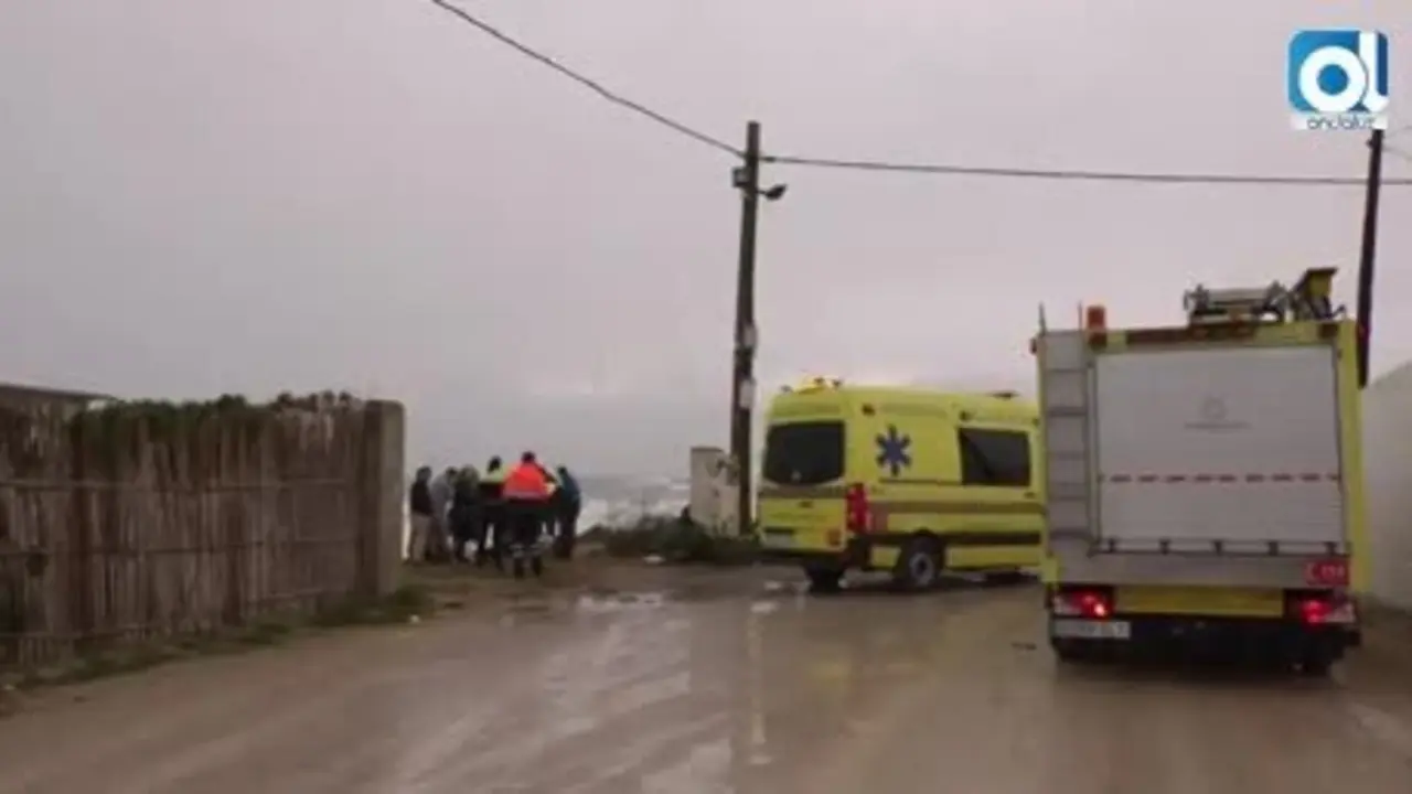 Rescatan a un windsurfista entre Punta Candor y Peginas
