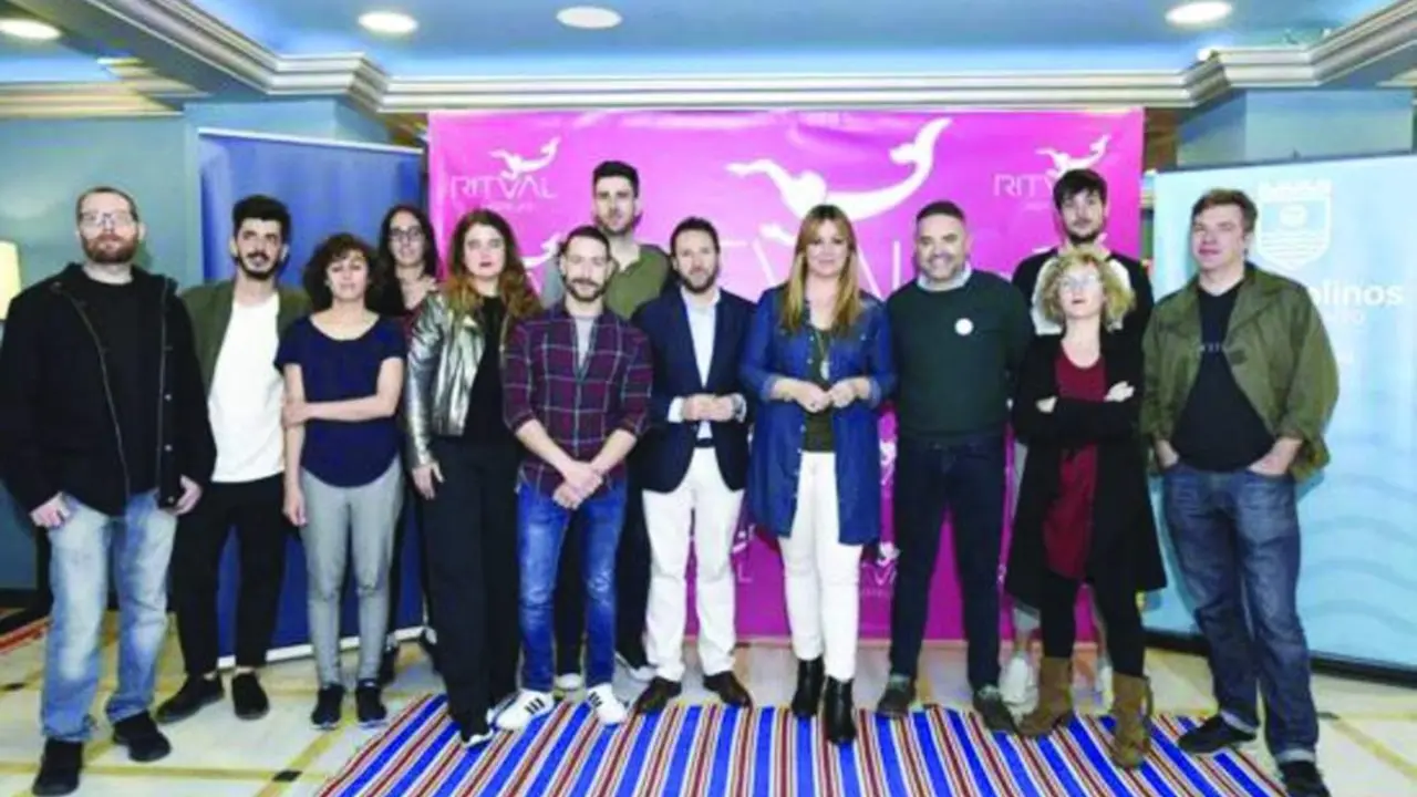 Presentaci&oacute;n de los artistas. - V.M.