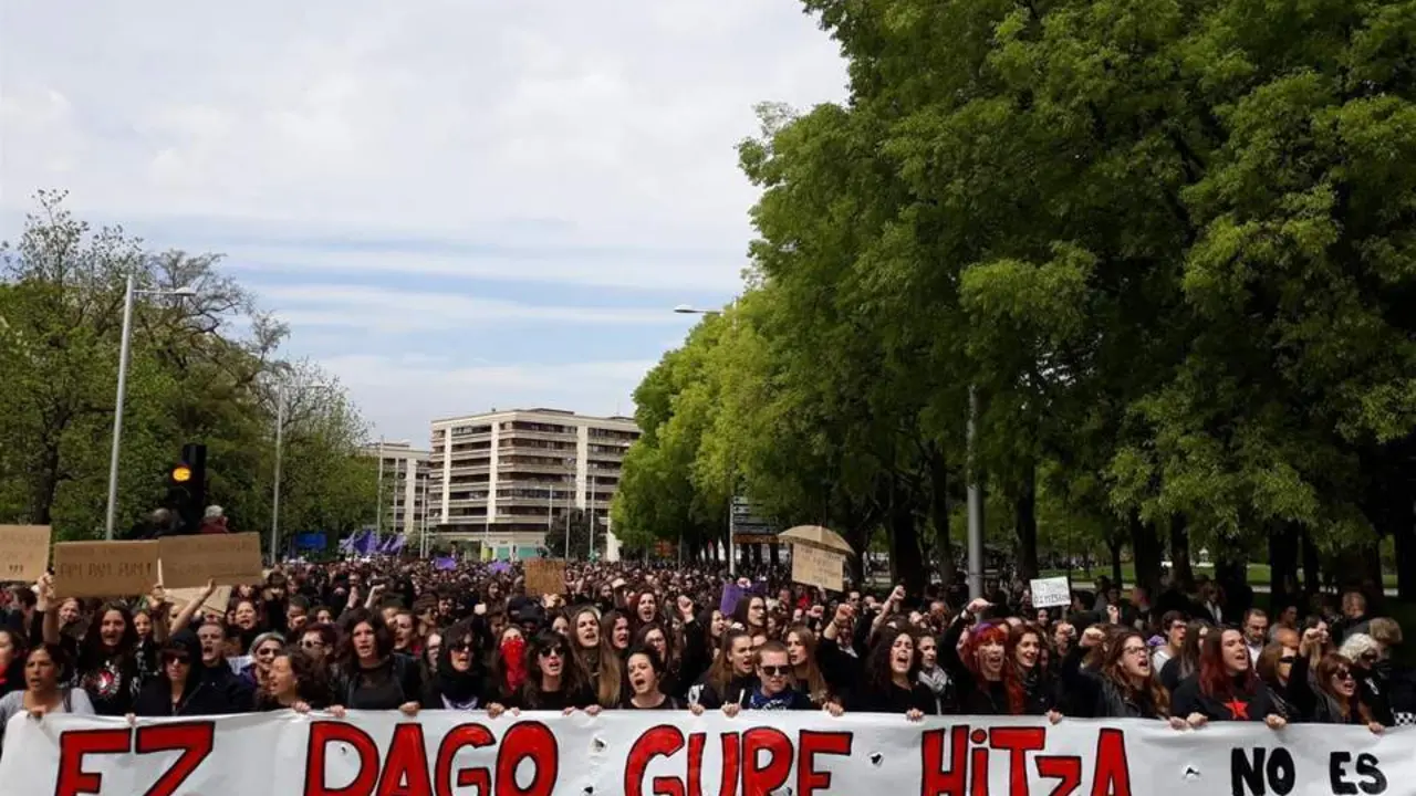 Manifestaci&oacute;n en Pamplona. - Europa Press