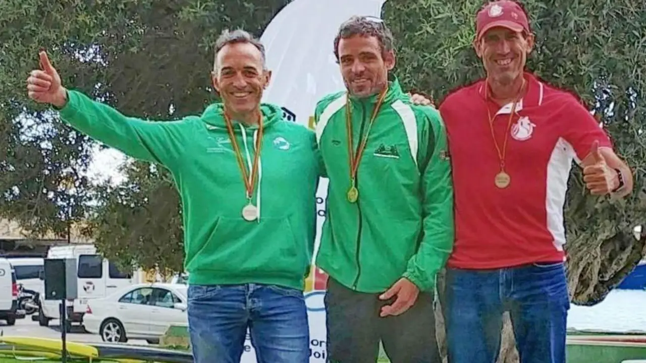 Rafael Rubiales, el 1&ordm; por la izquierda - A. I.