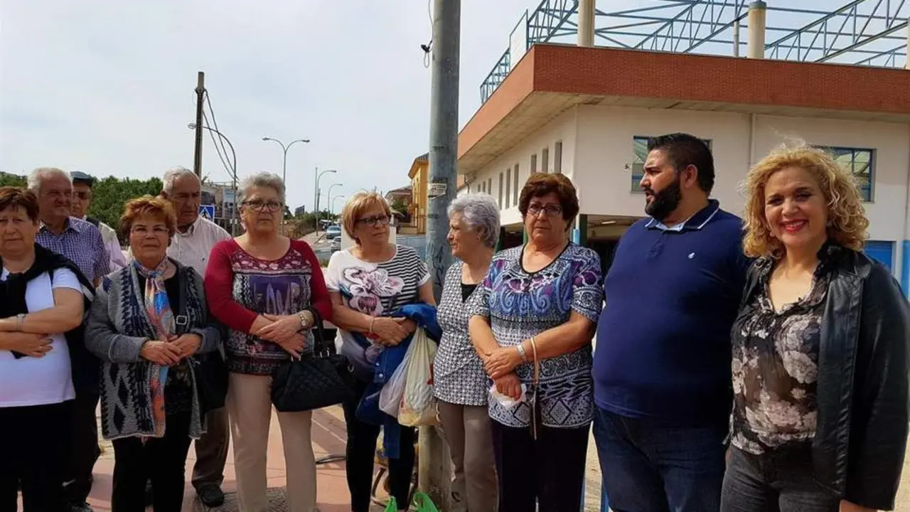 La edil Remedios Ramos (d).  - VM