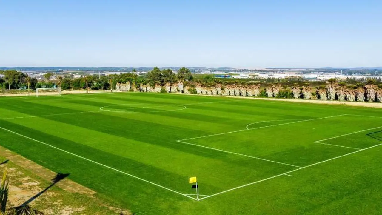 Islantilla ampl&iacute;a su Ciudad del F&uacute;tbol para atraer a grandes de Europa