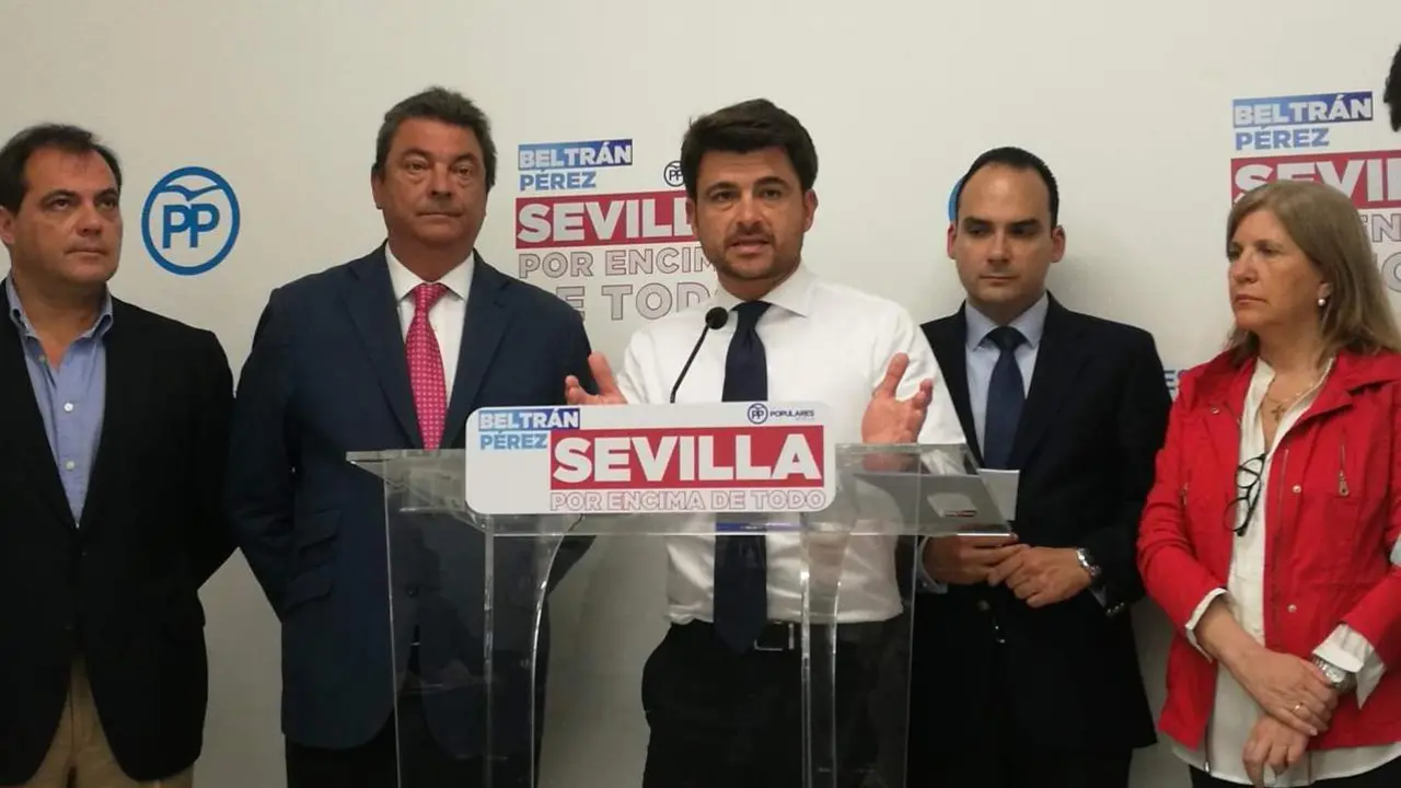Beltr&aacute;n P&eacute;rez cuenta en 146 "los fracasos" de Espadas en su mandato