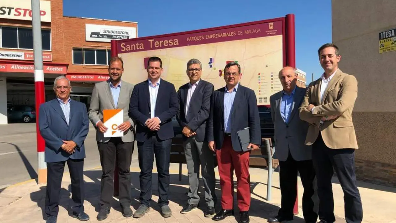 Carballo con representantes industriales. - VM