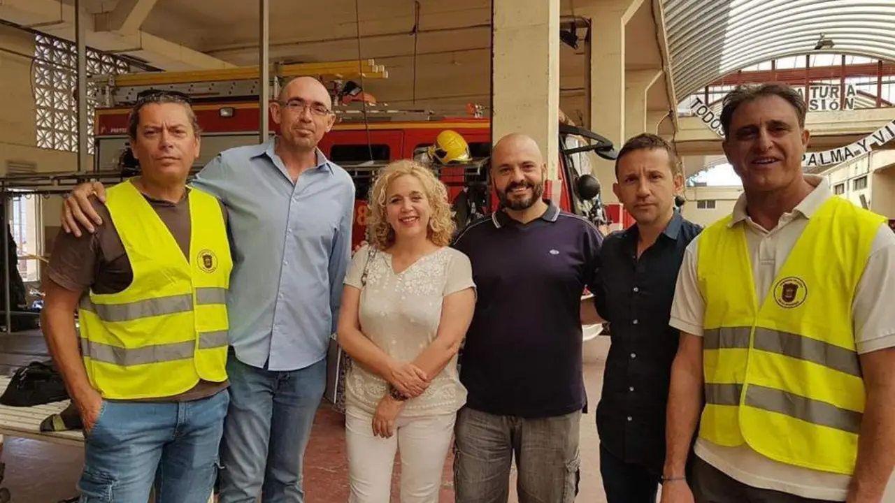 Visita a los bomberos de Martiricos.  - VM