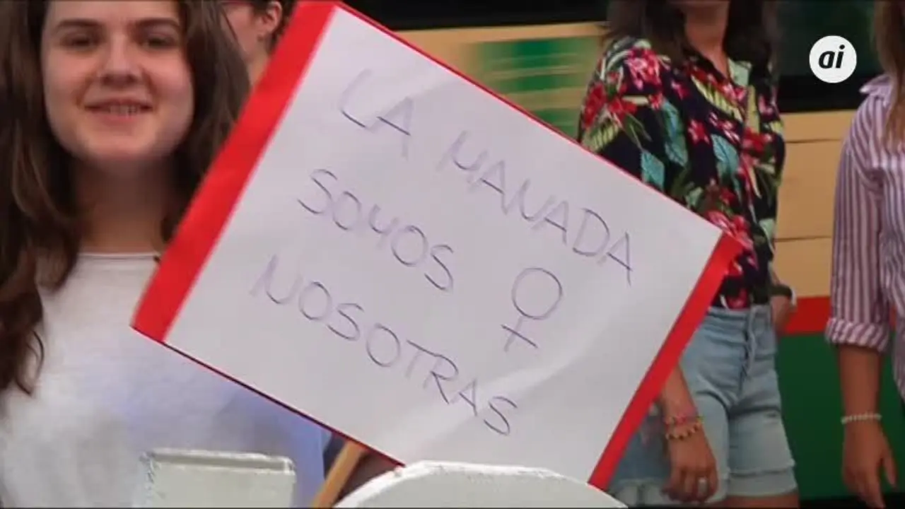 C&aacute;diz se echa a la calle en protesta por la sentencia de La Manada