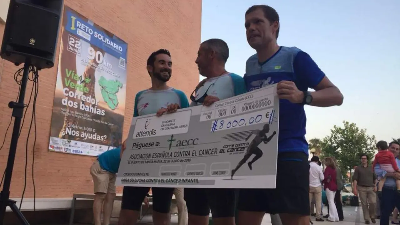 M&aacute;s de 8.000 euros conseguidos para la lucha contra el c&aacute;ncer