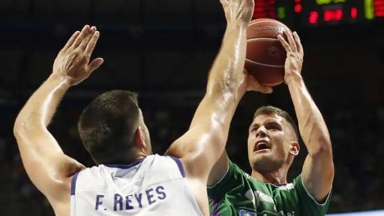 Nedovic durante un partido.  - EFE/CARLOS GARC&Iacute;A