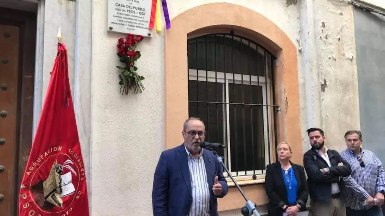 Carlos Perales en el acto de la Casa del Pueblo. - Viva