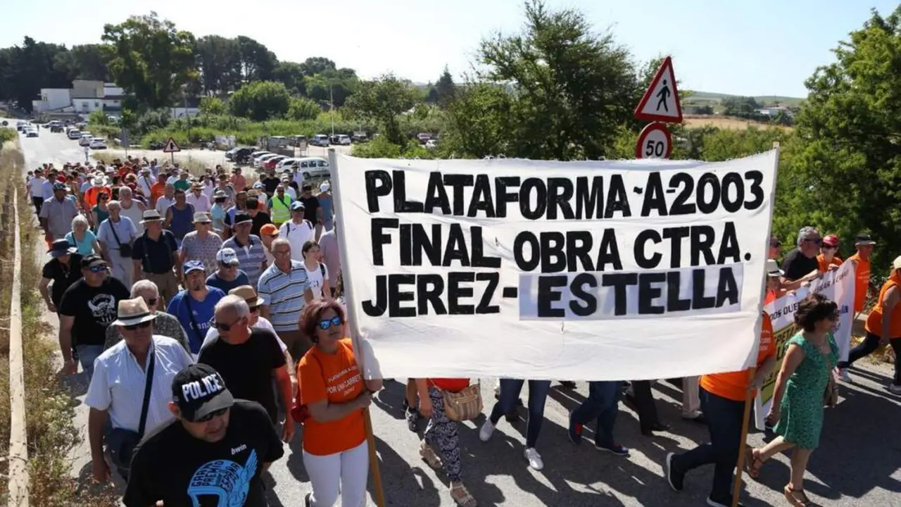 La Plataforma por la A-2003 se manifest&oacute; hace varias semanas. - Cristo Garc&iacute;a