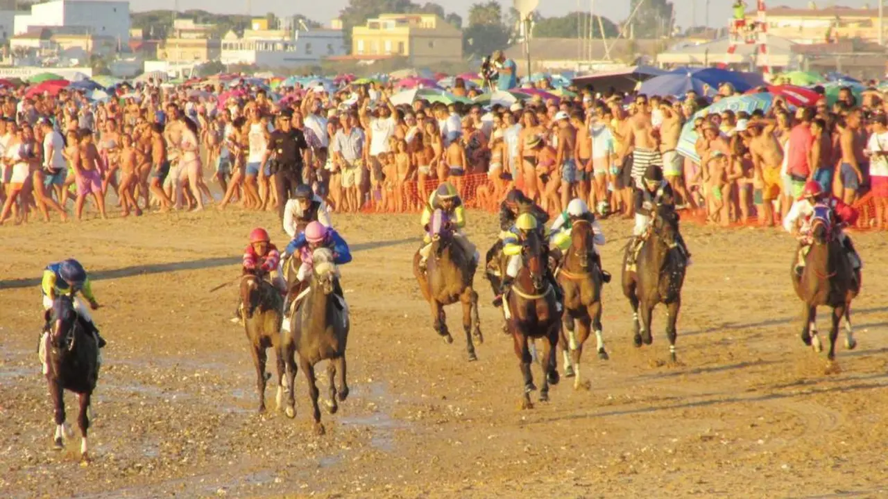 Miles de personas presenciar&aacute;n las Carreras de Caballos - Ra&uacute;l J. Bustillos