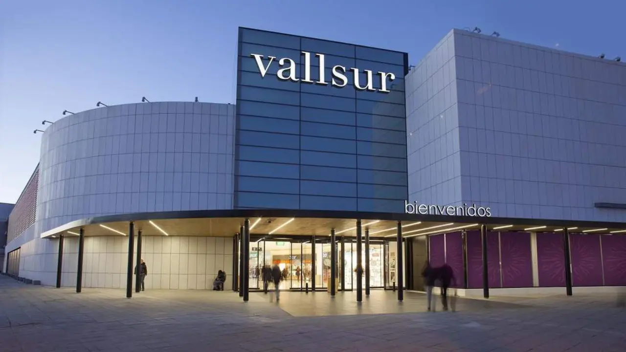 Centro comercial Vallsur de Valladolid. - EP