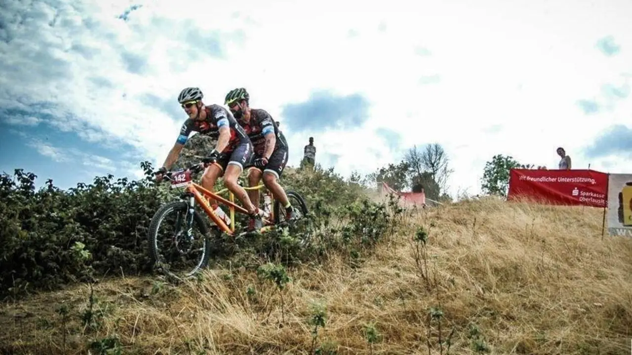 Nuevo t&iacute;tulo XTerra europeo para el TriT&aacute;ndem de Cand&oacute;n y Mac&iacute;as