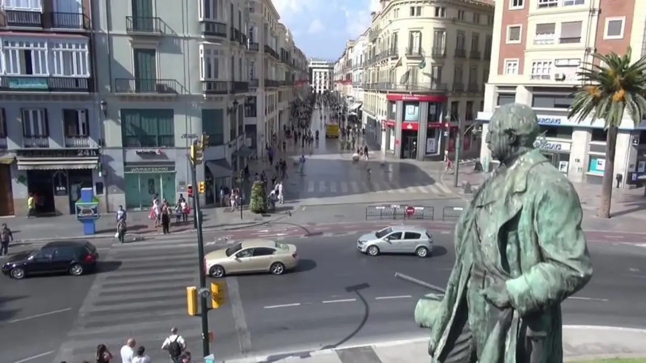 Monumento a Larios.  - VM