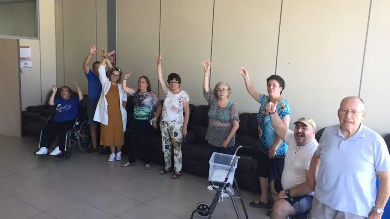 Grupo en uno de los talleres de Adacca. - EC