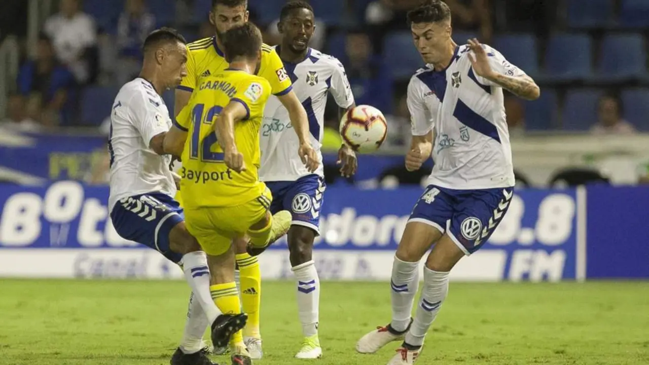 El C&aacute;diz CF no levanta cabeza