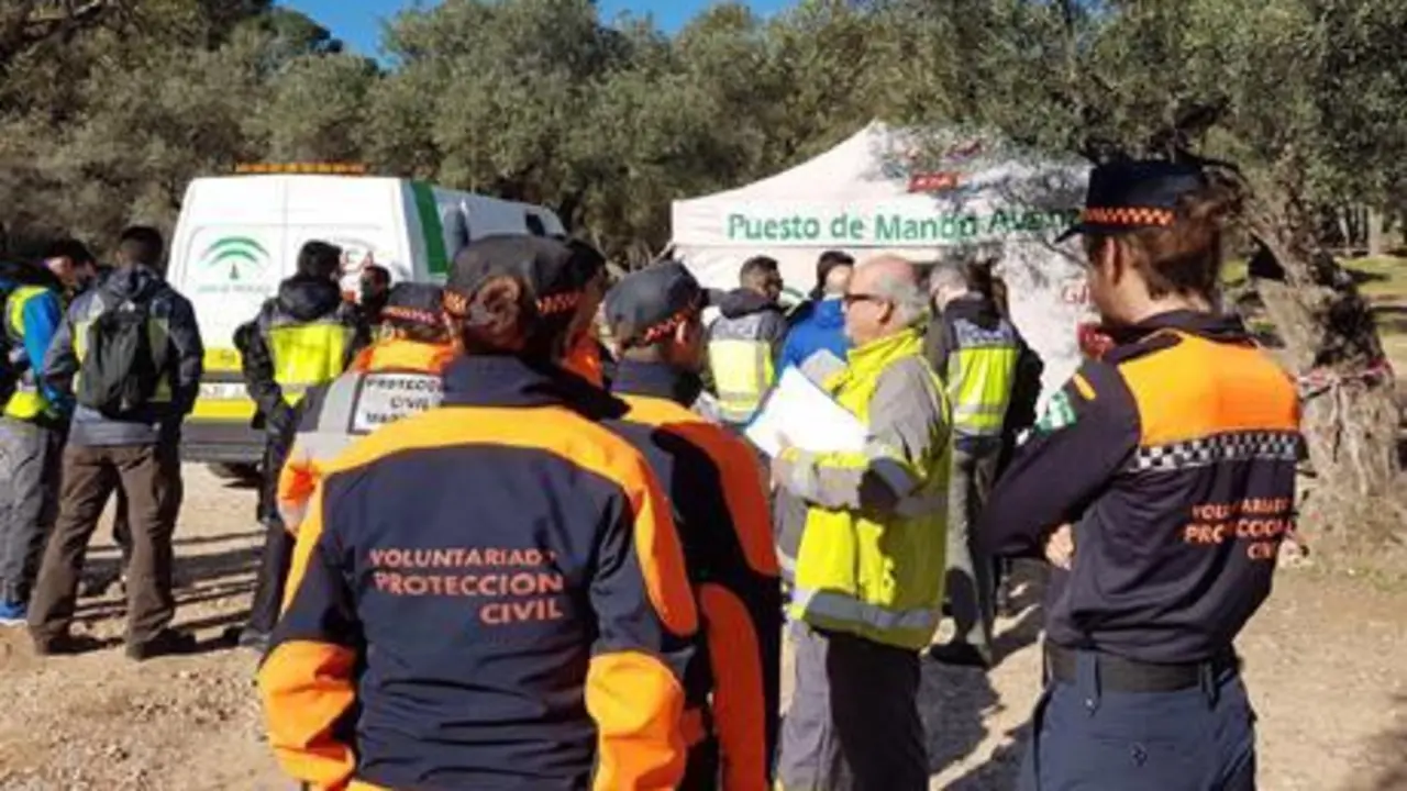 Voluntarios de Protecci&oacute;n Civil. - V.M.