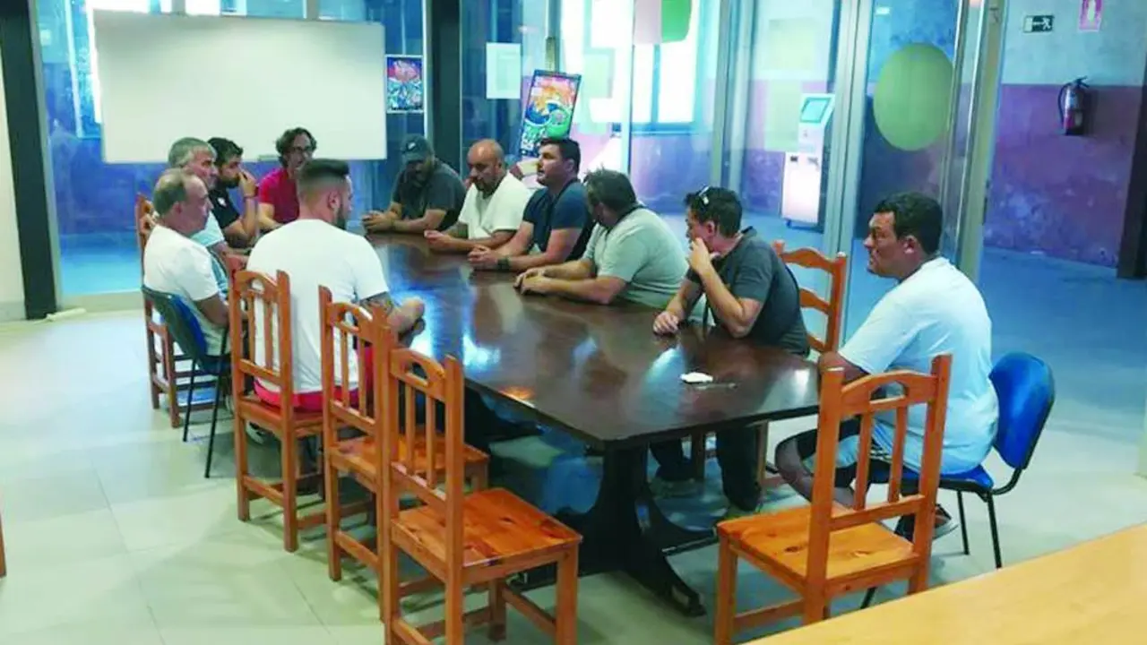 Reuni&oacute;n en la Cofrad&iacute;a de Pescadores - A. I.