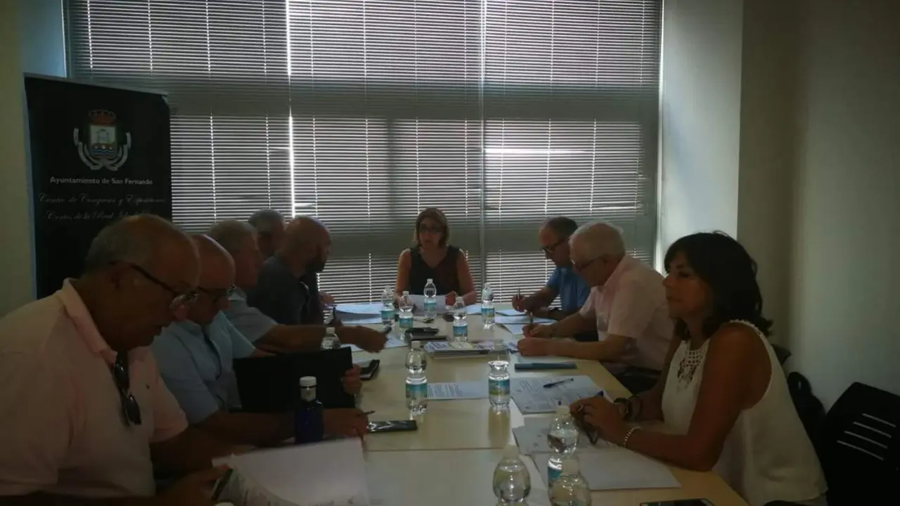 La reuni&oacute;n del consejo del mes de septiembre - 