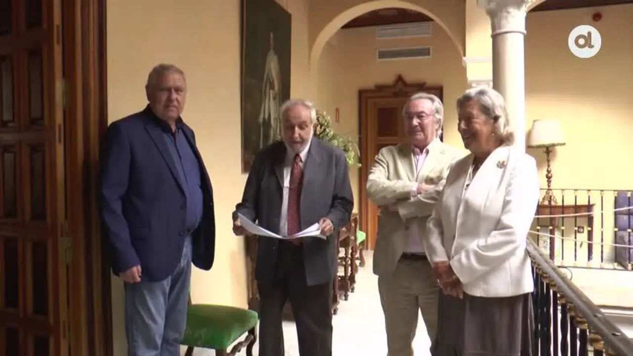 Denuncian la venta "troceada y clandestina" del Patio de Banderas