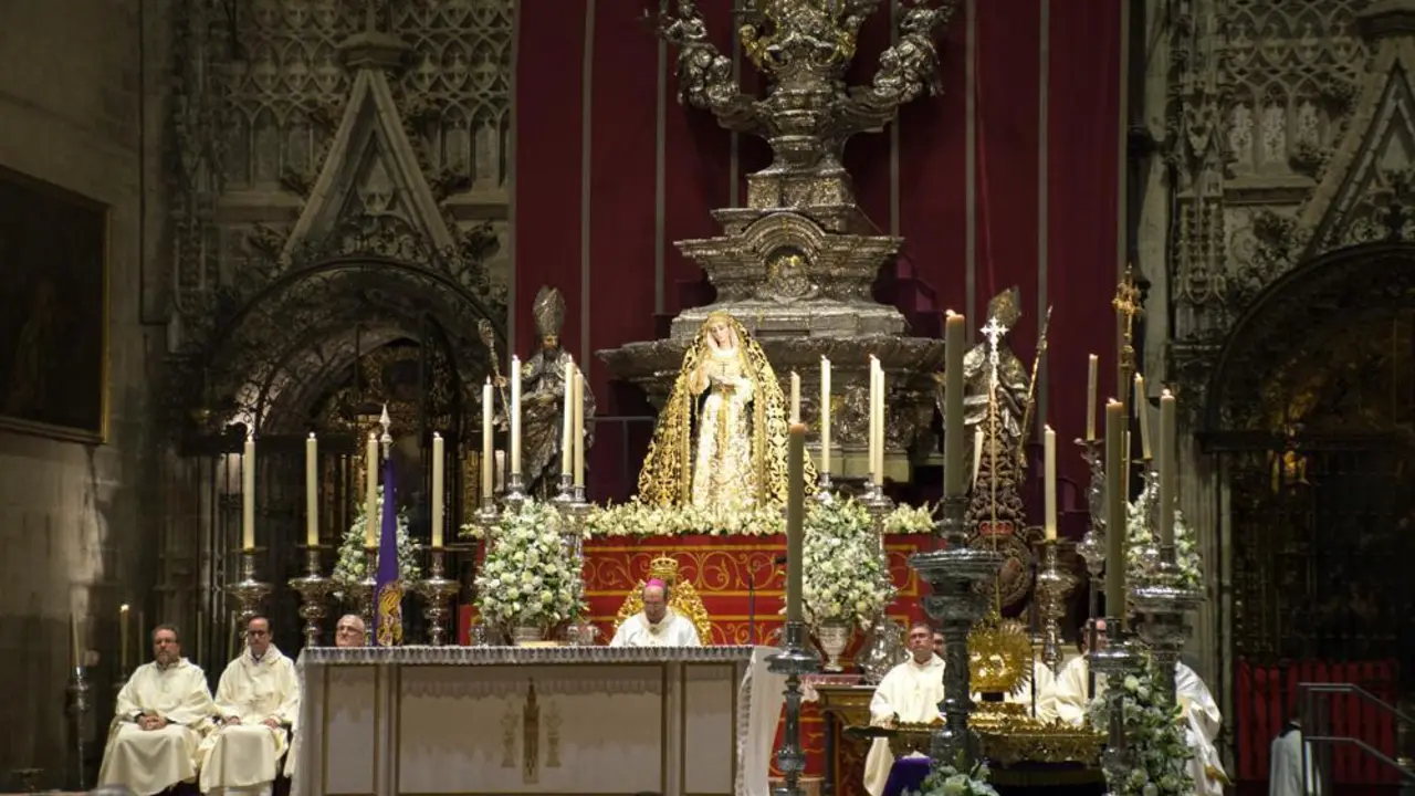 La Virgen de la Victoria, coronada can&oacute;nicamente