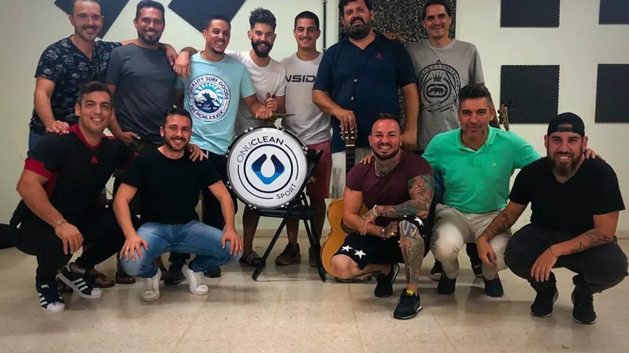 Fali Ramos con su agrupaci&oacute;n. - VH