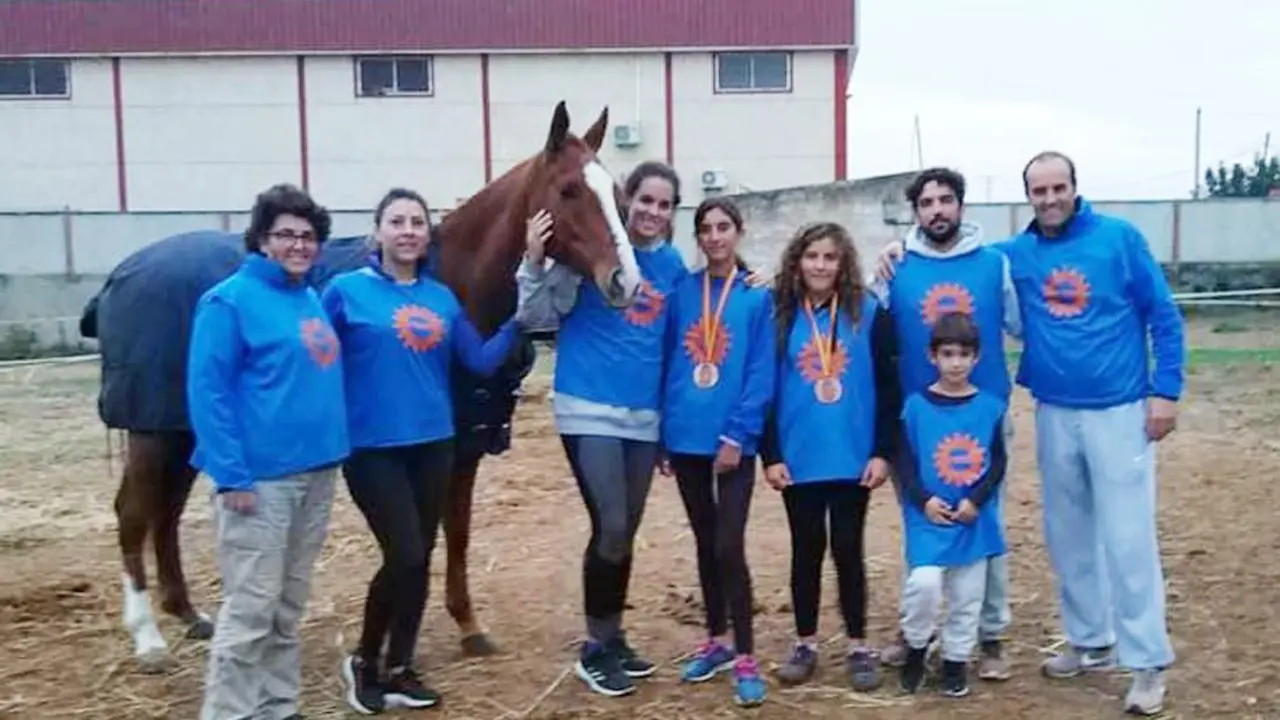 Al-Mesquid Stables de Sanl&uacute;car en Badajoz - A. I.