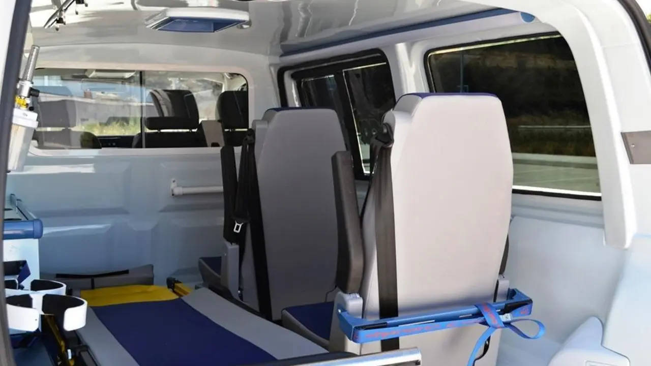 Interior de una ambulancia. - VM
