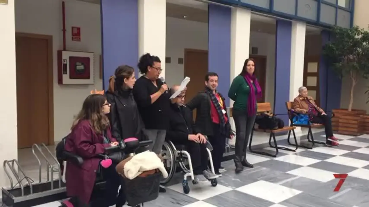 La marea amarilla se extiende en reivindicaci&oacute;n de la Espina B&iacute;fida