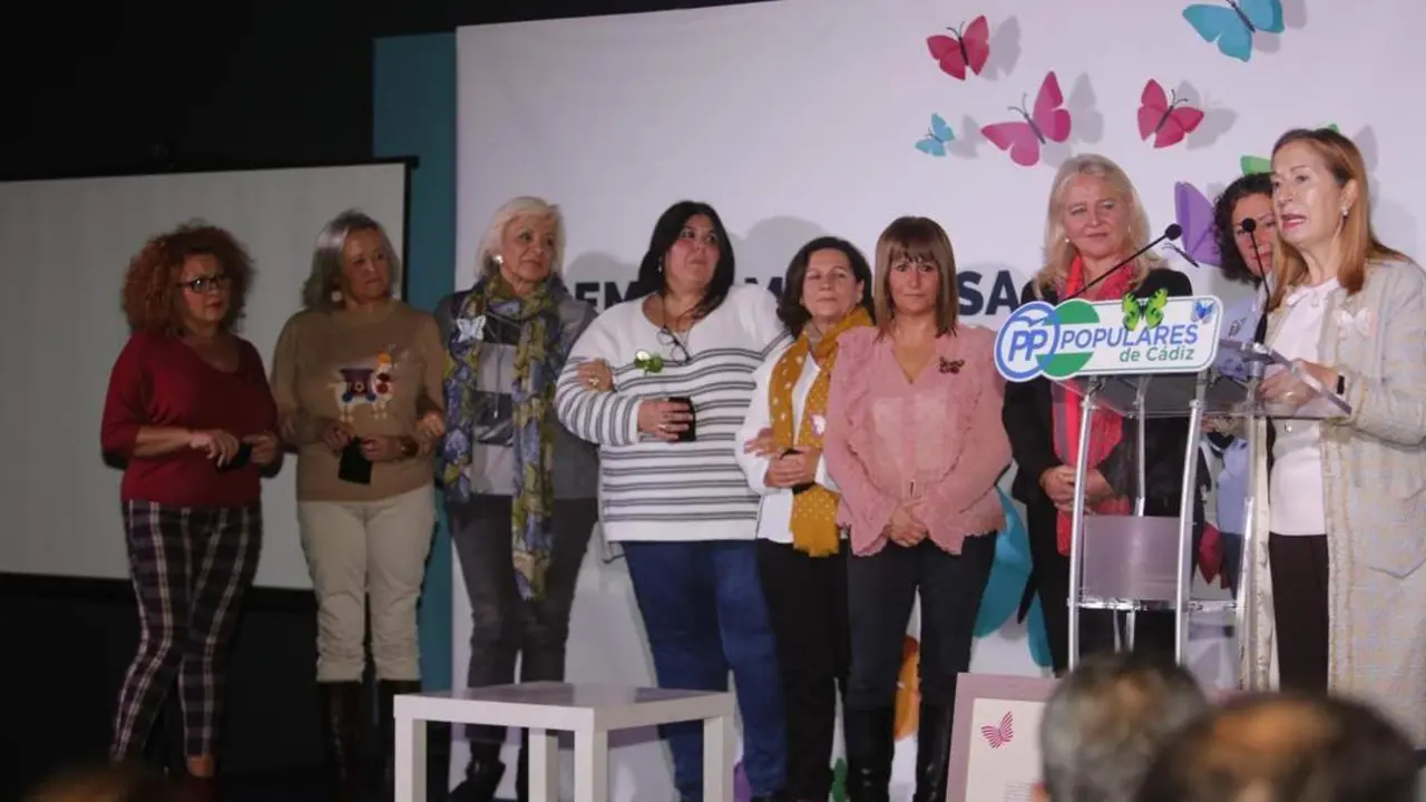 Las homenajeadas.  - Viva