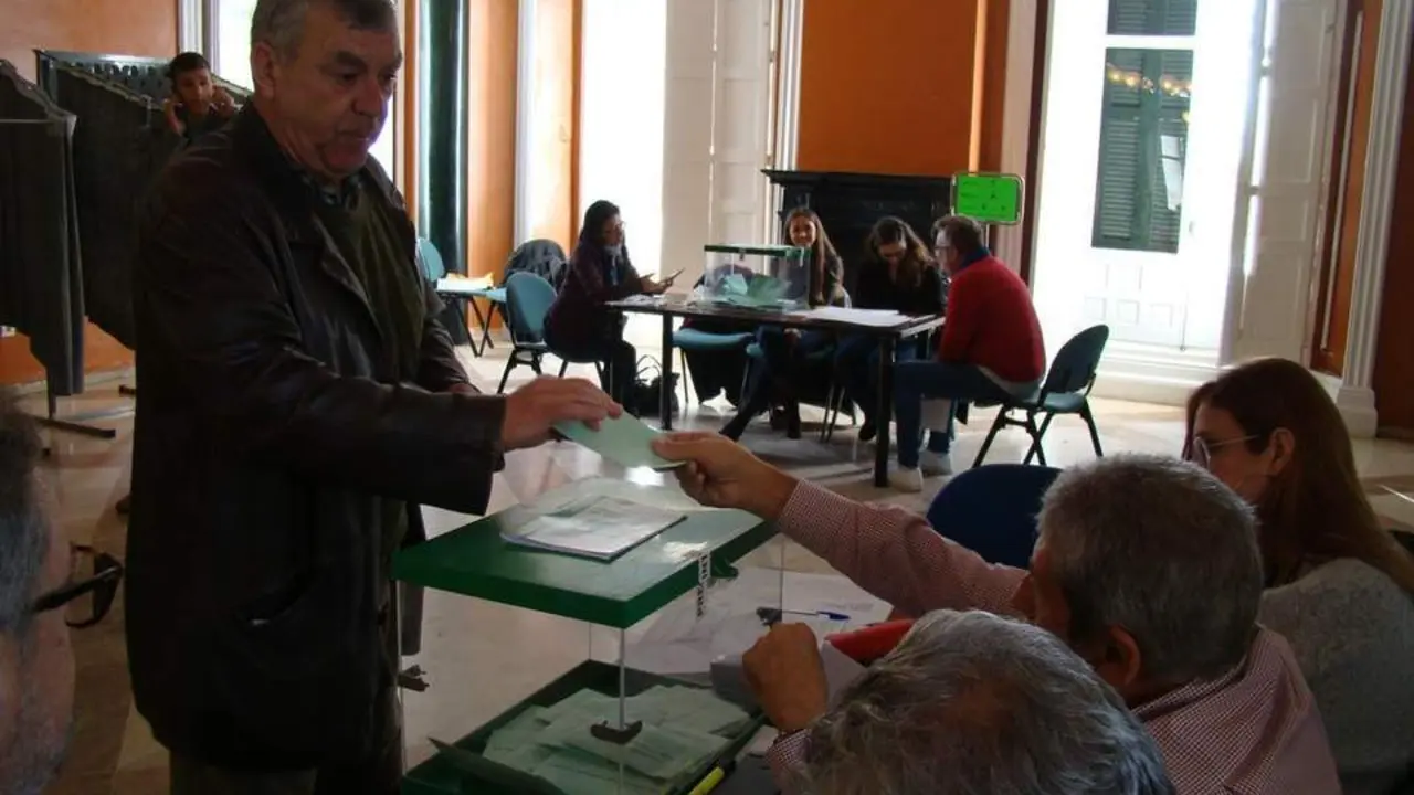 La jornada electoral en Huelva, en im&aacute;genes