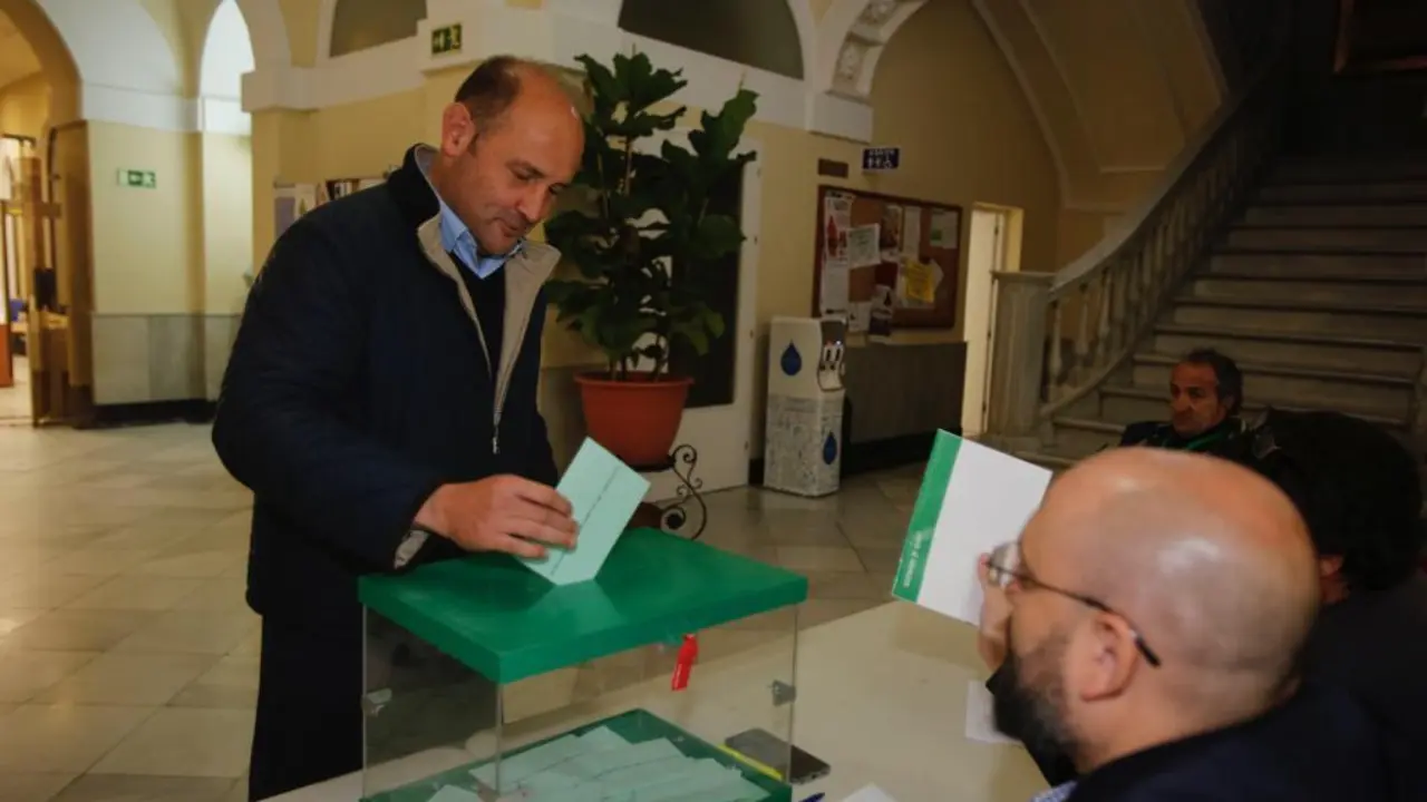 Los candidatos a la Alcald&iacute;a de C&aacute;diz animan a la participaci&oacute;n