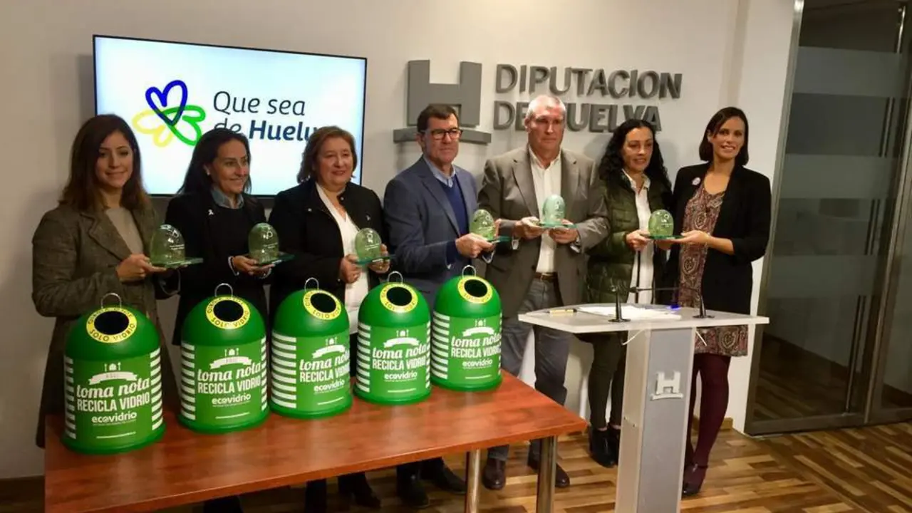 Presentaci&oacute;n del balance del Plan Verano de Ecovidrio en Huelva. - VH