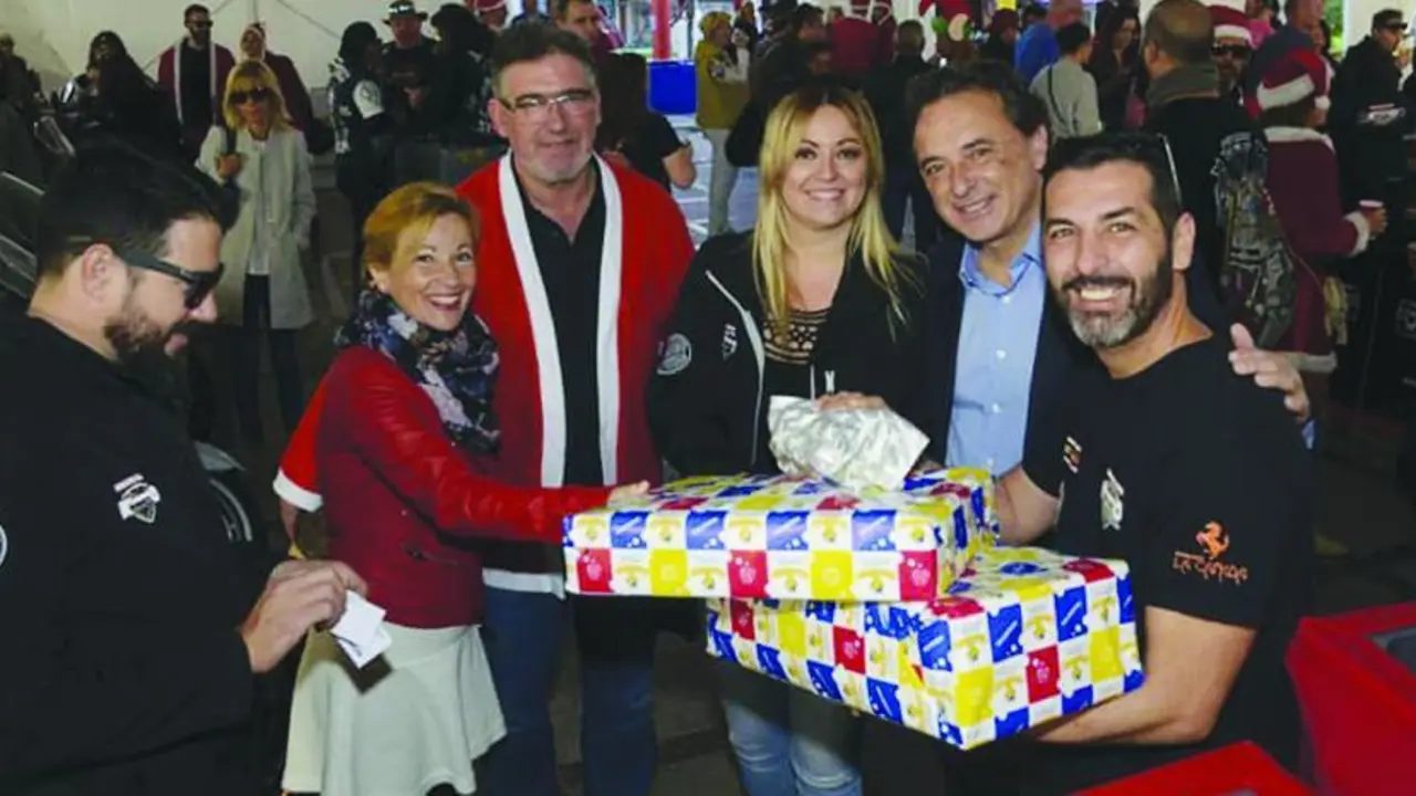 Recogida de juguetes en la Toy Run de Torremolinos. - ROHU