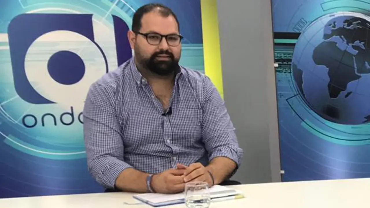 Javier Bello. - AI